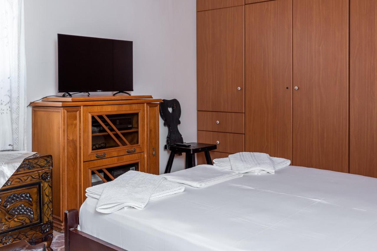 Kosta'S Apartments วอนิตซา ภายนอก รูปภาพ