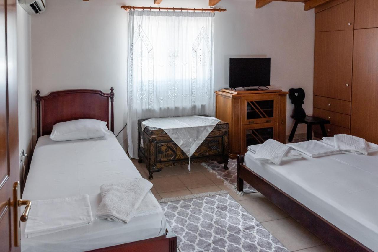 Kosta'S Apartments วอนิตซา ภายนอก รูปภาพ