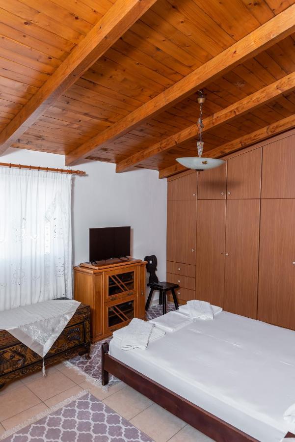 Kosta'S Apartments วอนิตซา ภายนอก รูปภาพ